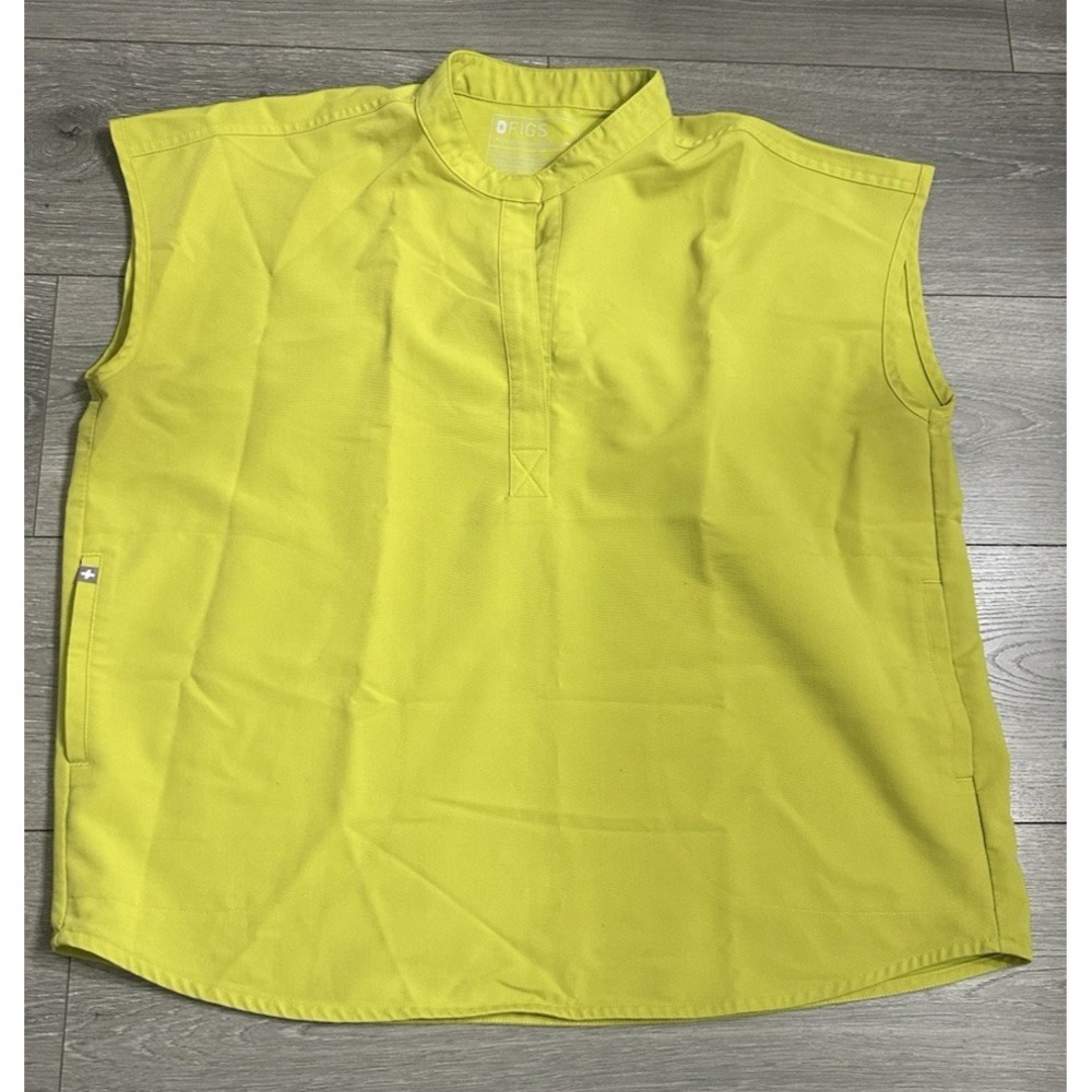 Figs Size Medium Rafaela Oversized WXXSW1003 Sleeveless Scrub Shirt Lime Green